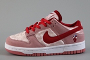 Kids Dunk SB B14 StrangeLove Valentine's Day